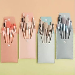 Set de brochas de maquillaje con estuche