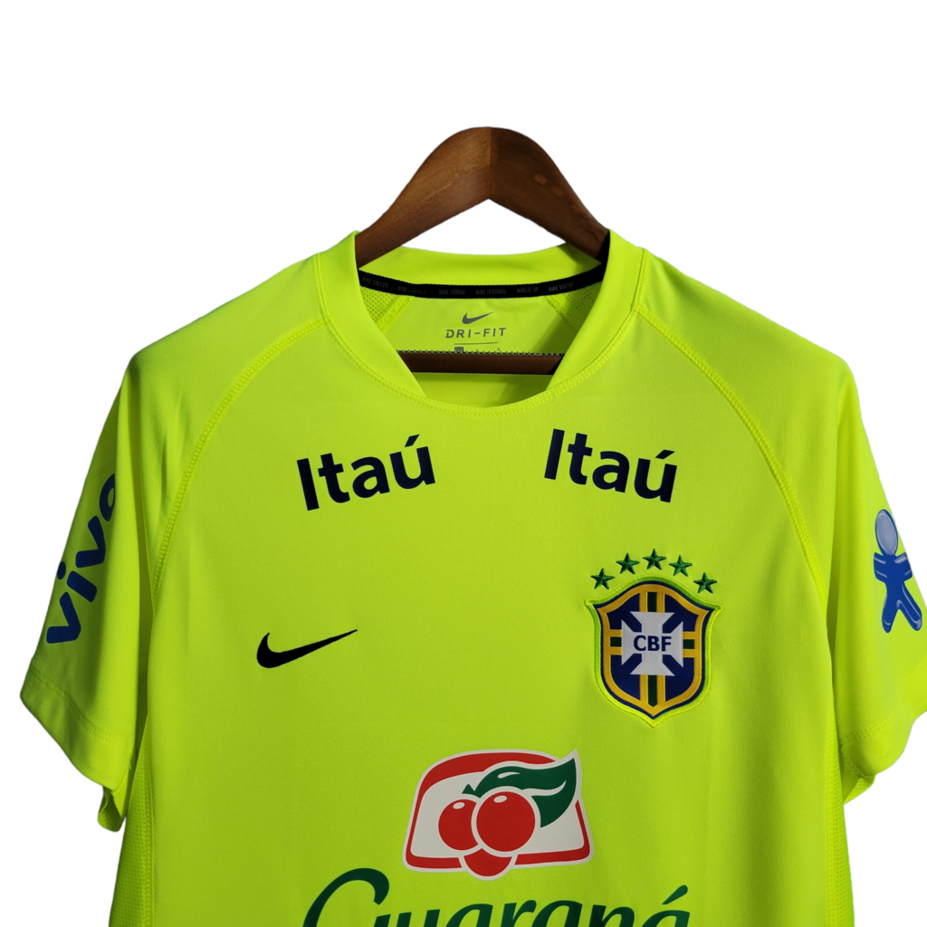 Camisa Brasil Treino 22/23 Torcedor Nike Masculina - Amarela com todos os  patrocínios