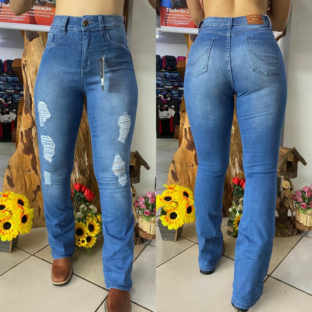 Calça sale flare rasgada