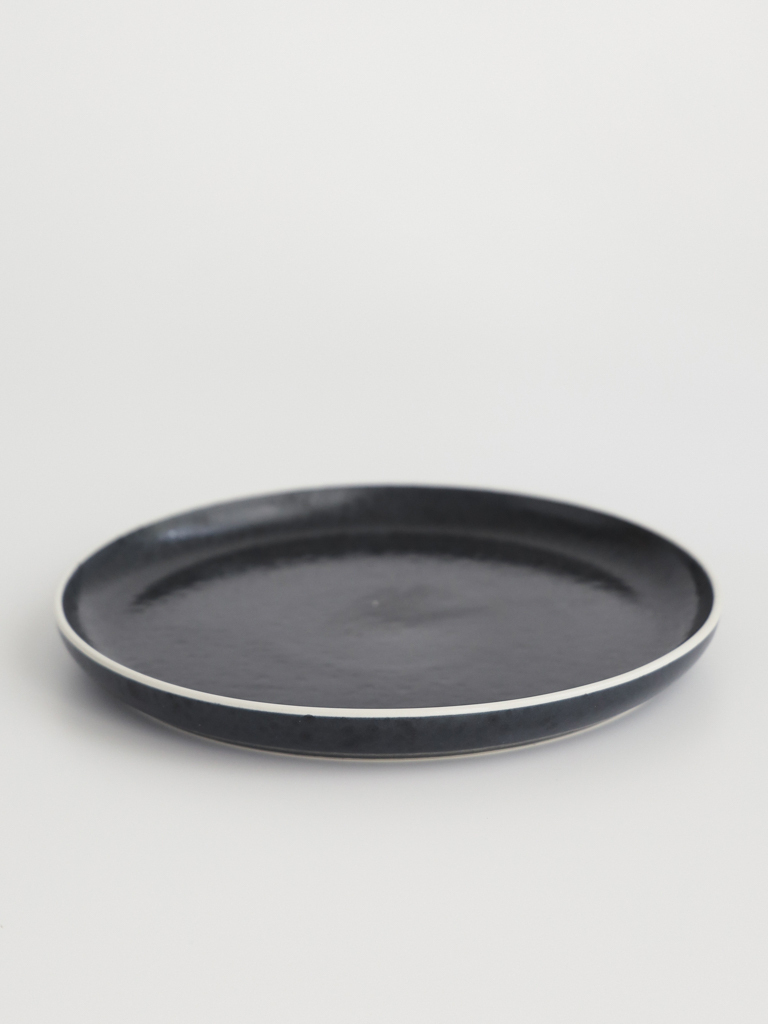 Plato porcelana negro new arrivals