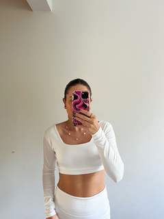 Cropped Lauren manga longa decote reto - comprar online