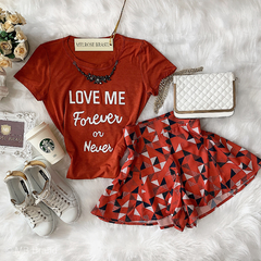 T-shirt LOVE ME FOREVER OR NEVER /ACOMPANHA COLAR DE CHATON REMOVÍVEL( ESCOLHA SEU TAMANHO E SUA COR)