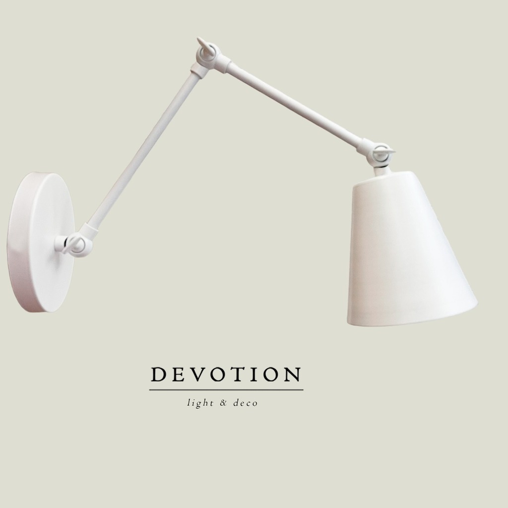 Aplique de pared blanco "Modelo Petit" multiples movimientos verticales en 3 sectores.