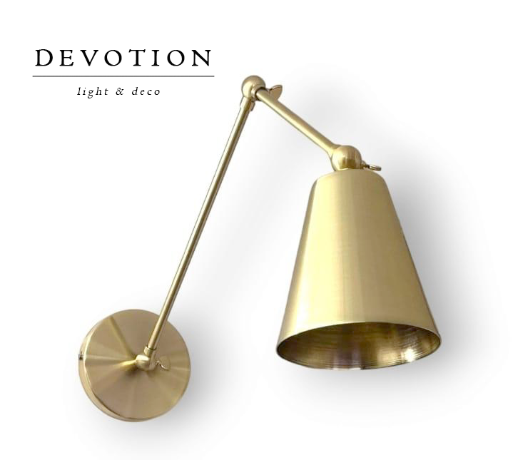 Aplique de pared DORADO MATE PETIT con movimientos. Modelo Large.