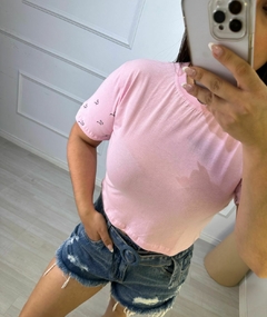 Cropped Tee Hear Rosa Bebê na internet