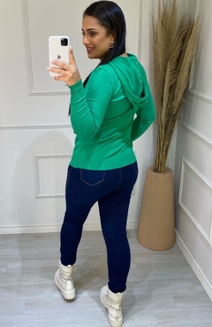 Blusa Modal Com Touca Verde - comprar online