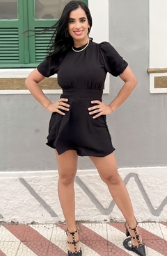 Vestido Macaquinho Berenice Preto na internet