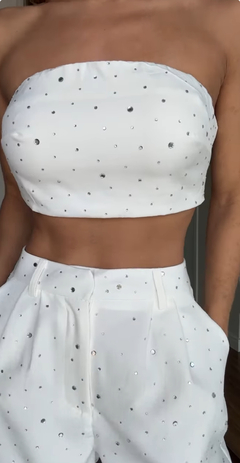 Cropped Strass Geovana Branco na internet