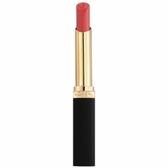 Labial Color Riche Intense Volume Matte L'Oréal tono Coral Irrevere (241)