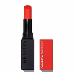 Labial Revlon Colorstay Suede Ink. Tono Feed the Flame 007