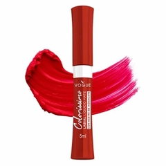 Labial liquido Vogue Colorissimo tono Amaranto labial y tester