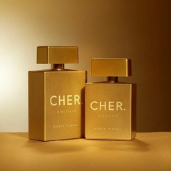 Perfume Cher Dieciseis aurea Floral presentaciones