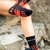 Meia de Compressão Compressport Hiking Socks (Cano Médio) - Preta / Vermelho - comprar online