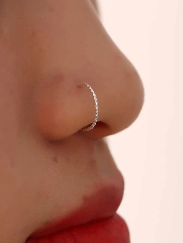 Mini piercing de umbigo ponto de luz Prata 925