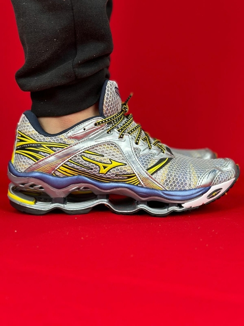 Mizuno azul e amarelo hot sale