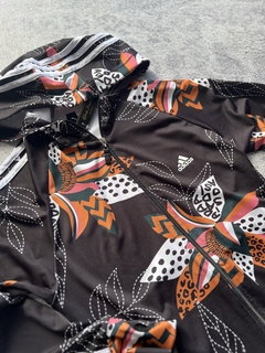 Campera adidas multicolor online
