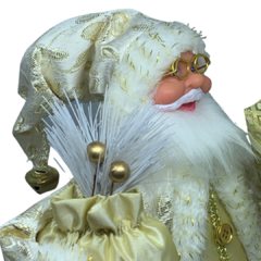 Boneco de Papai Noel para Decoração com roupa de luxo dourada com branco e bege champanhe | Enfeite natalino de Natal 2022 luxo de sala final do ano | Papai Noel realista segurando saco com presentes árvore e frutas silvestres com roupa de lã renda veludo