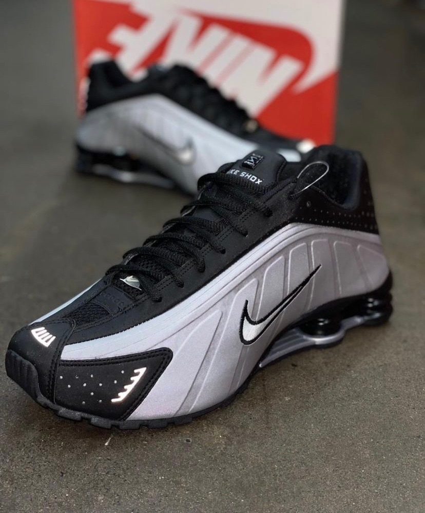 Nike hotsell shox prata