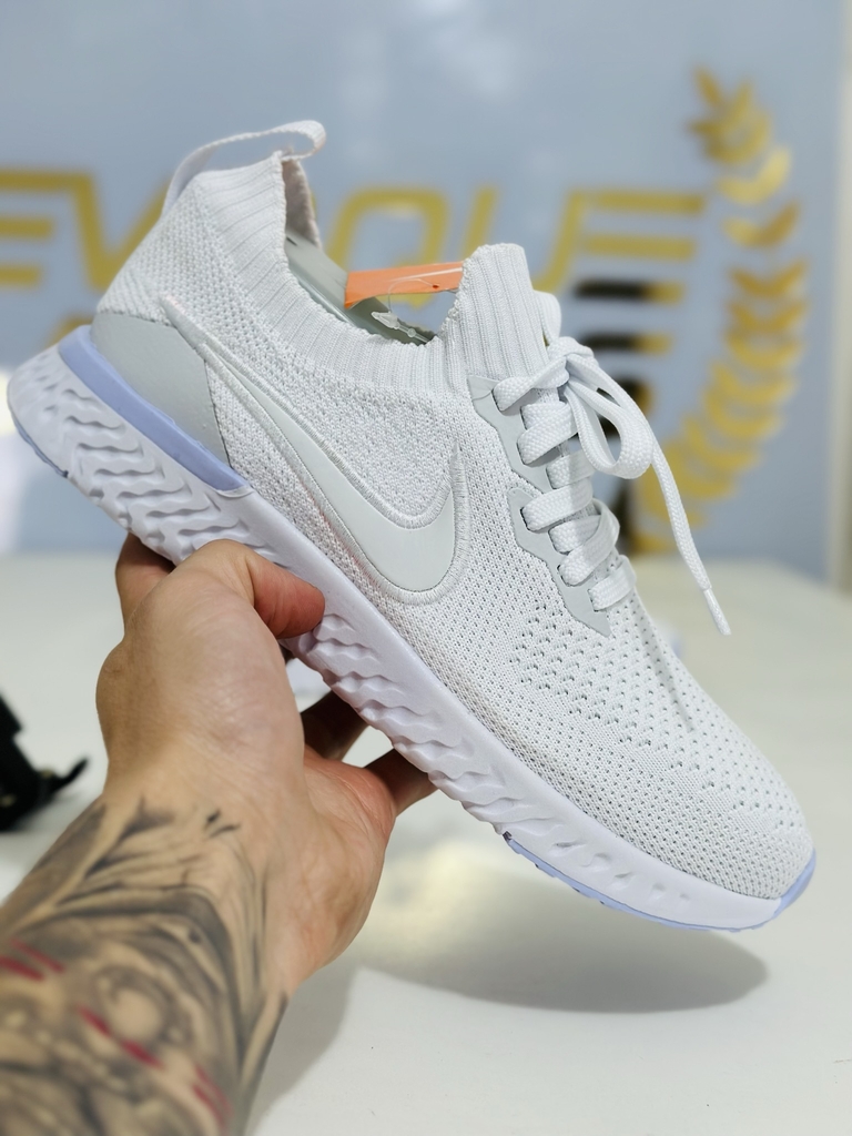 Nike epic sales phantom white