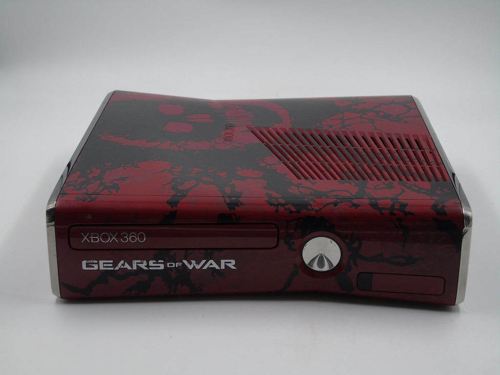 Xbox 360 com edição limitada de Gears of War 3