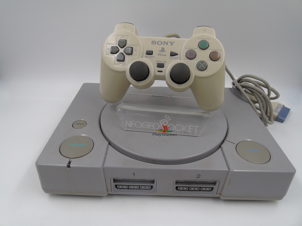 CONSOLE PLAYSTATION 1 FAT 7