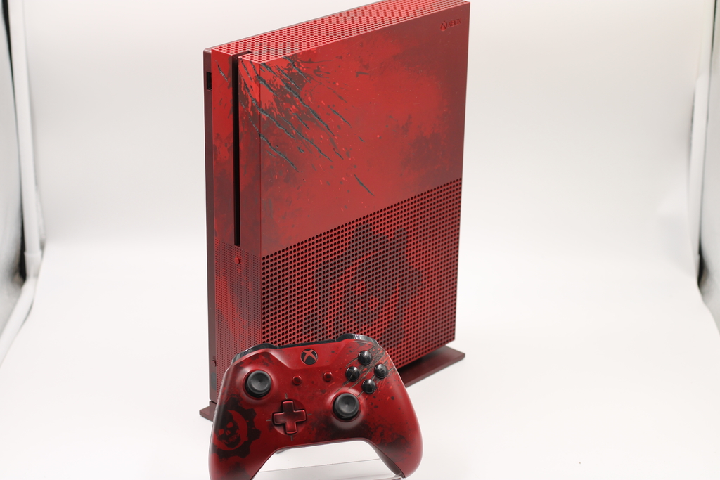 Xbox 360 com edição limitada de Gears of War 3