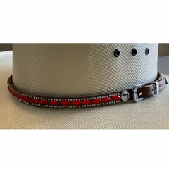 Bandinha Para Chapéu Strass Oval Vermelho Couro Marrom BC06 - comprar online