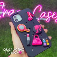 Barbie casetify Black charms- ip 13/14 en internet