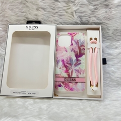 GUESS FLOWER PINK Ip 13