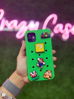 MARIO CASETIFY GREEN CHARMS IP 13 PRO