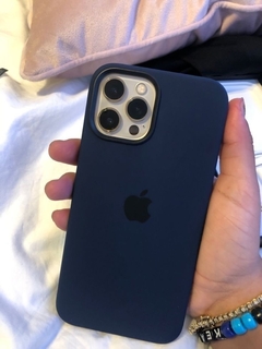 apple midnight dark blue-ip 16