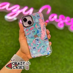 Casetify stitch pink holografica ip 15 pro - comprar en línea