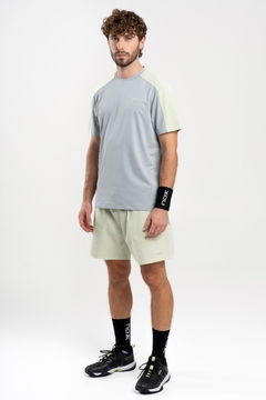 Camisa Esportiva Masculina PRO | NOX - Cinza Névoa - NOX SPORT Brasil - Raquetes de Padel e Beach Tennis. Acessórios, Raqueteiras e Roupas para Padel e Beach Tennis.