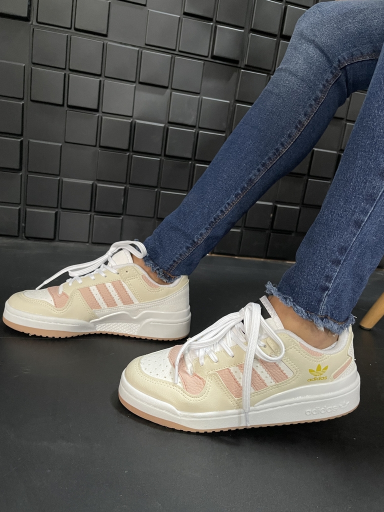 Adidas low trainers sale