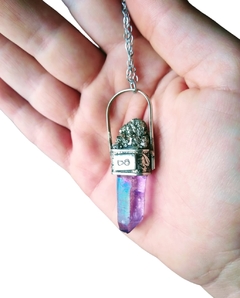 Collar amuleto cuarzo aura violeta y pirita - comprar online