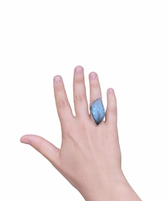 Imagen de anillo regulable labradorita azul