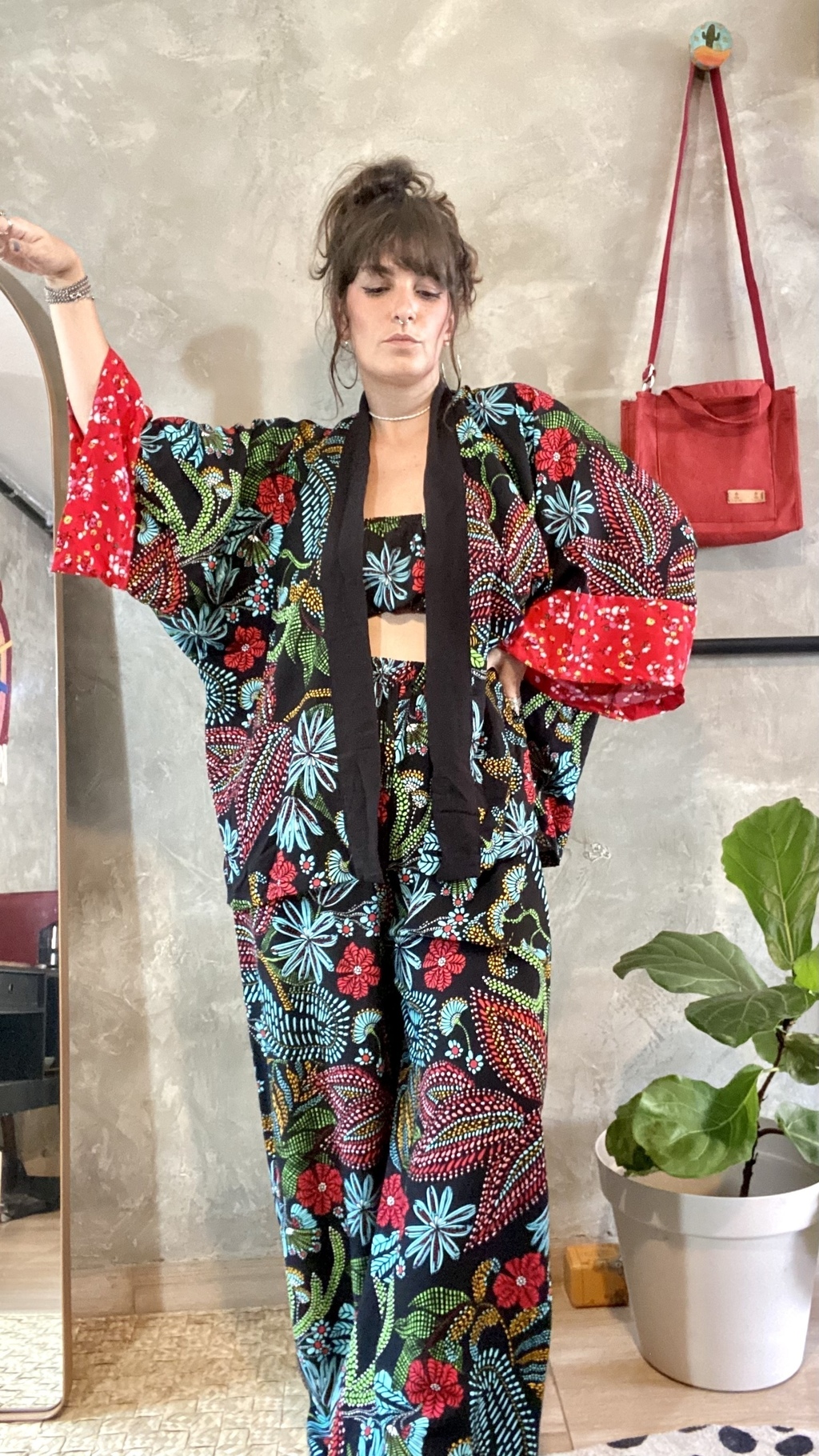Kimono Geléia Geral Florido Preto - Tropicália