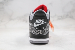 Air Jordan 3 Retro Black na internet