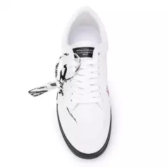 Off-White Vulcanized Low White Black AW20 - comprar online