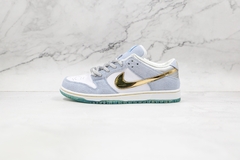 Sean Cliver x Nike SB Dunk Low na internet