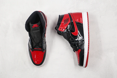 Air Jordan 1 High Bred Patent na internet