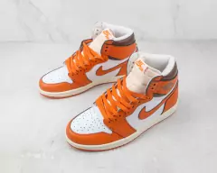 AIR JORDAN 1 RETRO HIGH STARFISH na internet