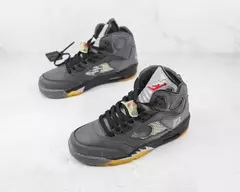 off-White x JORDAN 5 RETRO black na internet