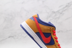 Imagem do Nike SB Dunk Low Pro Reverse Papa Bear