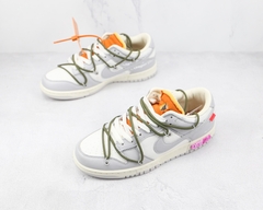 nike dunk low x off-white lot 22:50 na internet