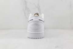 Air Jordan 1 Low Panda na internet