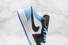 Air Jordan 1 Low SE Laser Blue - comprar online