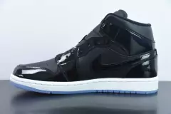 Air Jordan 1 Mid SE “Space Jam” - New sneaker Br