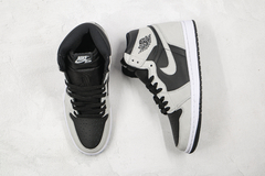 Air Jordan 1 Retro High - Shadow 2.0 na internet