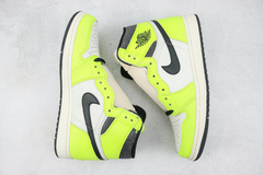 AIR JORDAN 1 HIGH VOLT VISIONAIRE na internet